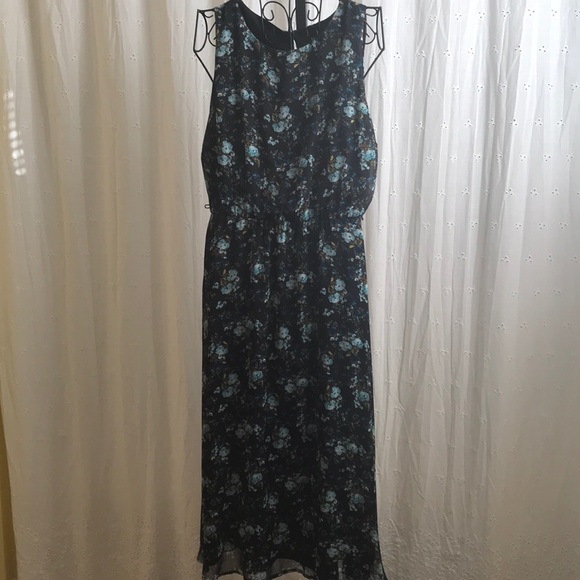 Studio - Picture 2 of 3